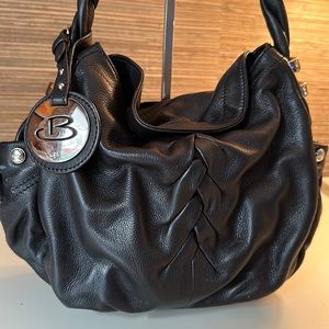 B Makowsky Small Black Leather Shoulder bag